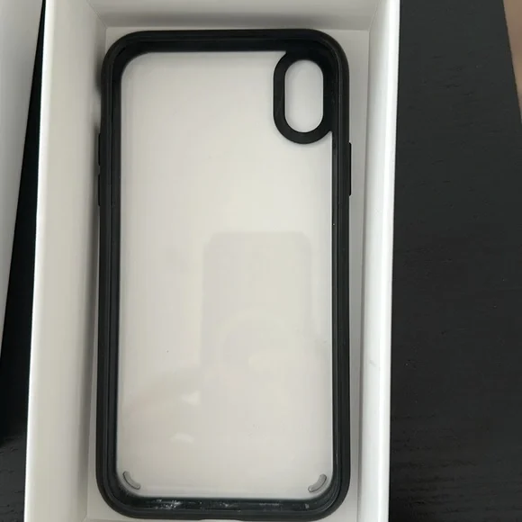 Unlocked Apple iPhone XR 64GB *Black - Picture 3 of 7